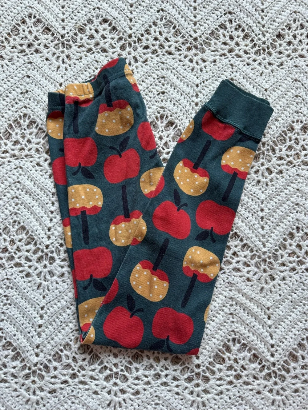Hanna Andersson Apple Print Pajama Set 6-7 Fall Organic Cotton Pj’s Long Sleeve